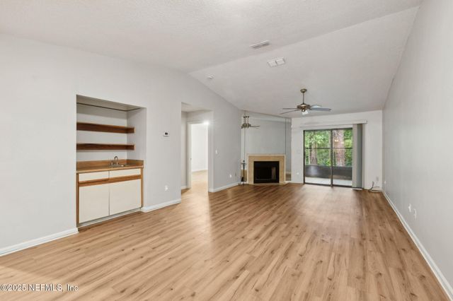 85 DEBARRY Avenue 2032, Orange Park, FL 32073