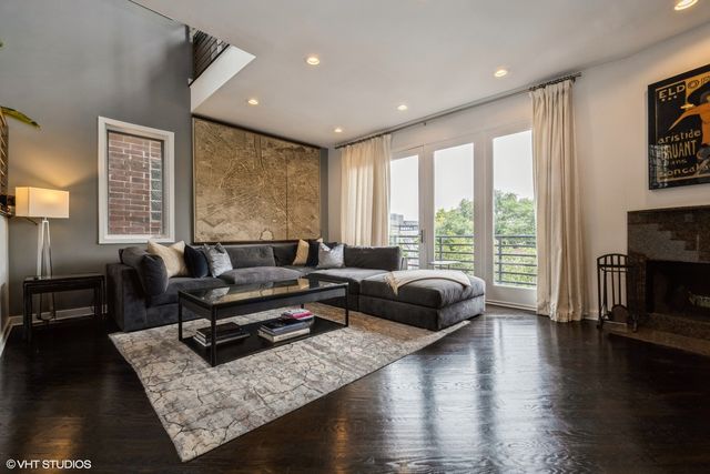 1622 W ONTARIO Street 2E, Chicago, IL 60622