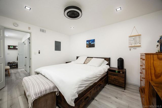 4380 Temecula St 4, San Diego, CA 92107