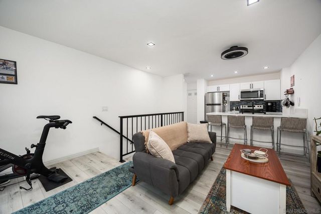 4380 Temecula St 4, San Diego, CA 92107