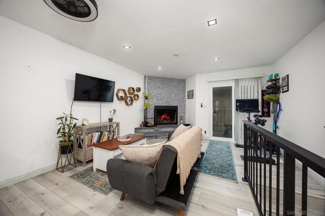 4380 Temecula St 4, San Diego, CA 92107