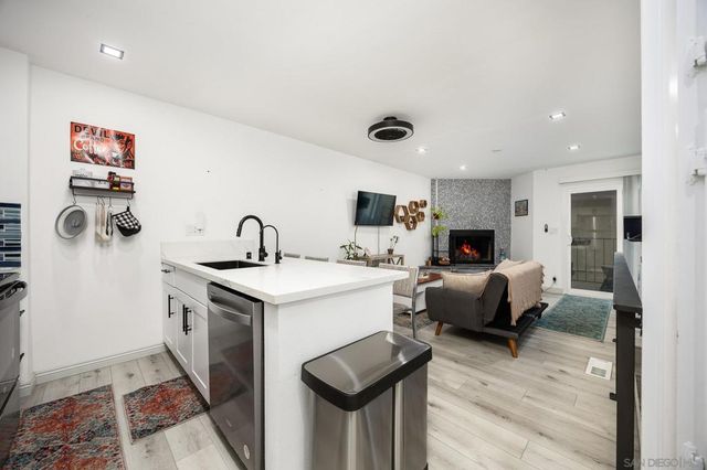 4380 Temecula St 4, San Diego, CA 92107