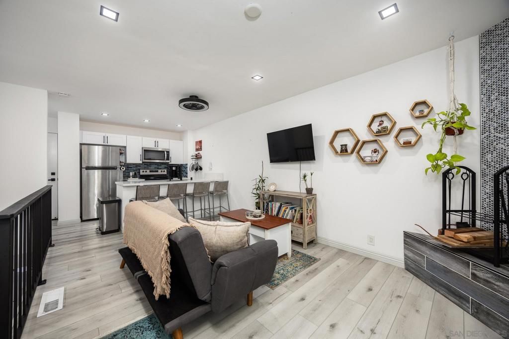 4380 Temecula St 4, San Diego, CA 92107