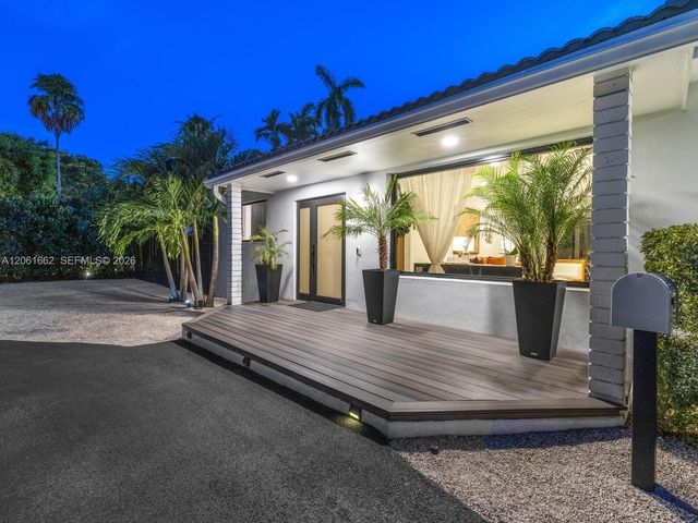 11504 NE 6th Ave, Biscayne Park, FL 33161