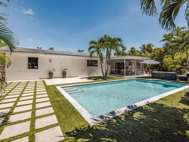11504 NE 6th Ave, Biscayne Park, FL 33161