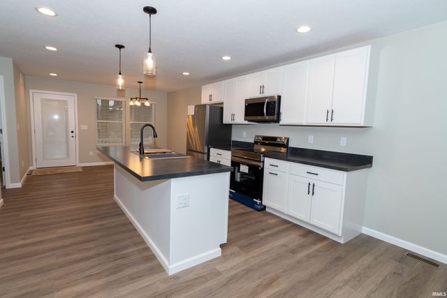 23572 Florance Ave, Elkhart, IN 46516