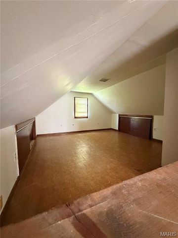 2064 Chambers Road, St Louis, MO 63136