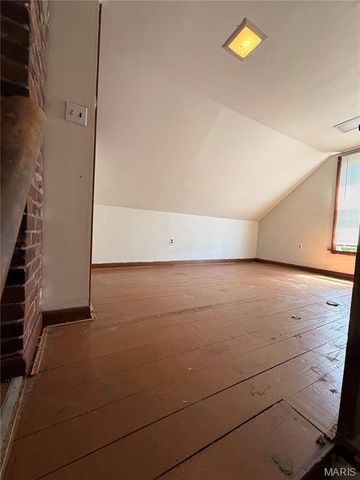 2064 Chambers Road, St Louis, MO 63136