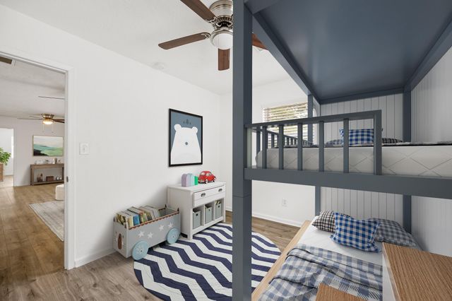 61 Hicks Loop W, Cleveland, TX 77328