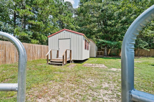 61 Hicks Loop W, Cleveland, TX 77328
