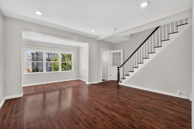 46 EAST 44TH ST, Bayonne, NJ 07002
