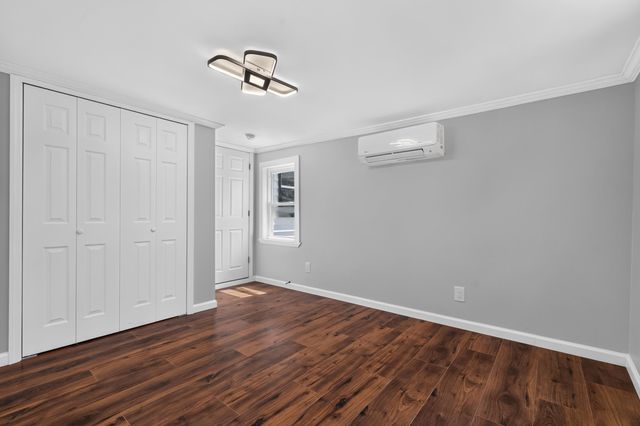 46 EAST 44TH ST, Bayonne, NJ 07002