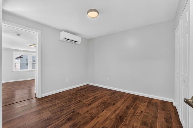 46 EAST 44TH ST, Bayonne, NJ 07002