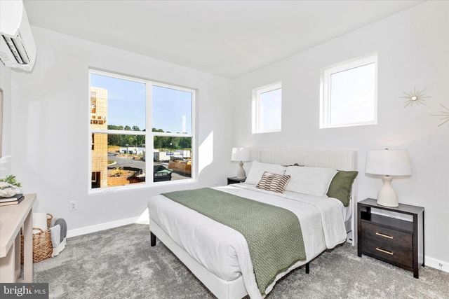 714-B IRON FORGE, Frederick, MD 21702