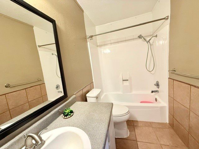 904 University Oaks Boulevard 91, College Station, TX 77840