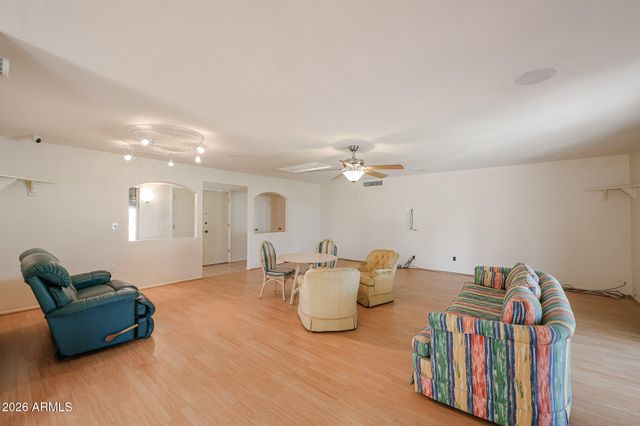 9821 N 110TH Avenue, Sun City, AZ 85351