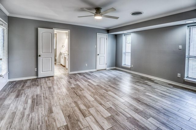 2414 E Rosedale, Brenham, TX 77833