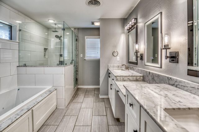 2414 E Rosedale, Brenham, TX 77833