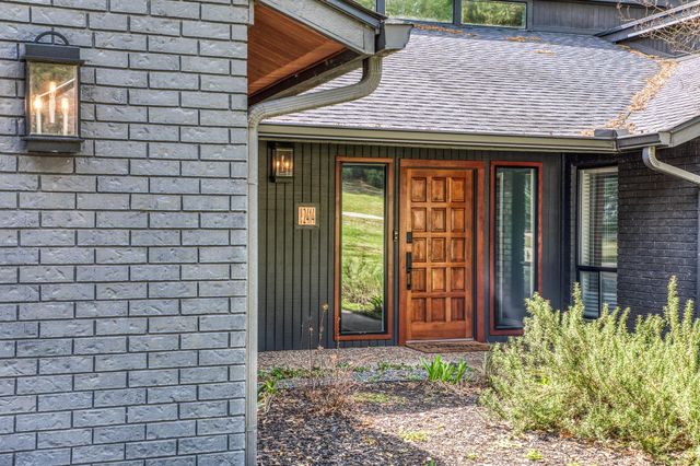 2414 E Rosedale, Brenham, TX 77833