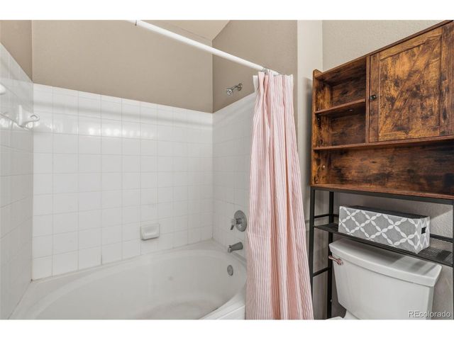 6013 Castlegate Dr W D26, Castle Rock, CO 80108