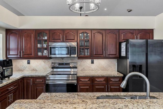 12533 NW 10th Place, Sunrise, FL 33323