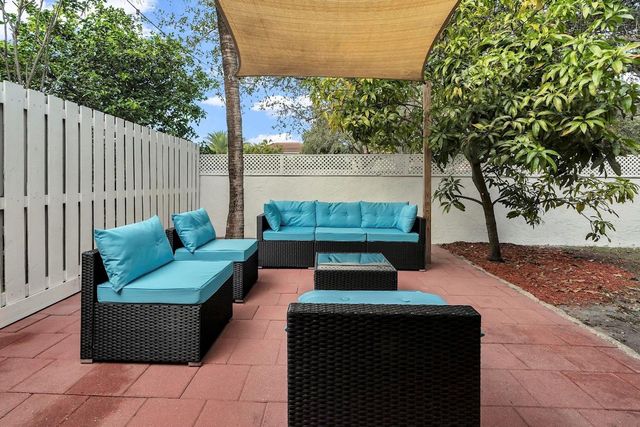 12533 NW 10th Place, Sunrise, FL 33323