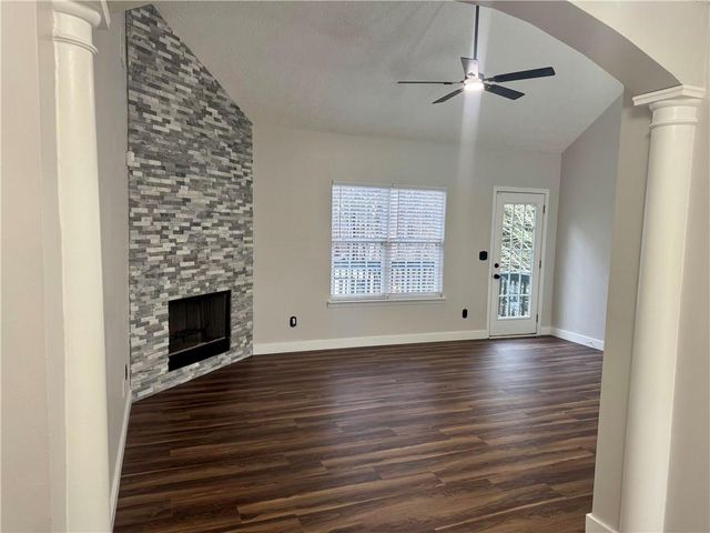 3393 Madison Farm Way, Snellville, GA 30039