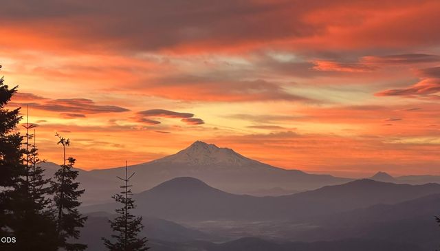 480 Mount Ashland Ski Road, Ashland, OR 97520