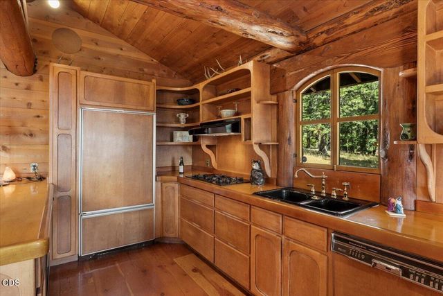 480 Mount Ashland Ski Road, Ashland, OR 97520