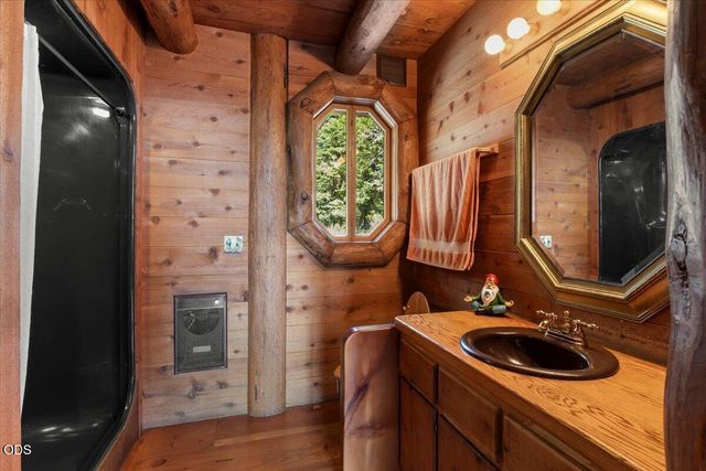 480 Mount Ashland Ski Road, Ashland, OR 97520