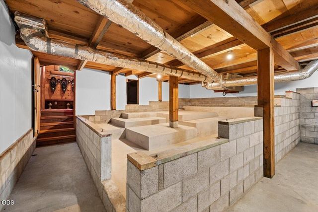 480 Mount Ashland Ski Road, Ashland, OR 97520