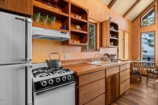 480 Mount Ashland Ski Road, Ashland, OR 97520
