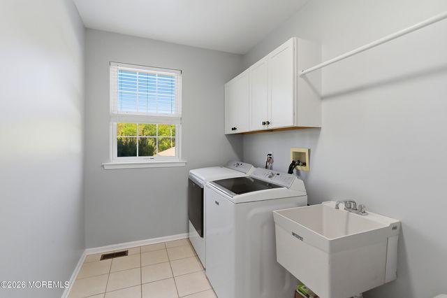 1 Parkside Drive, Jackson, NJ 08527