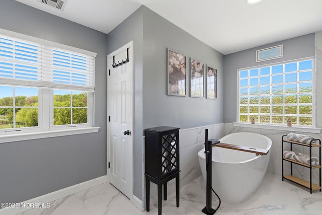 1 Parkside Drive, Jackson, NJ 08527