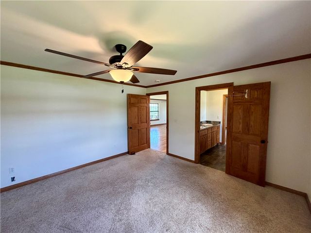 942 Clifty Highway, Rogers, AR 72756