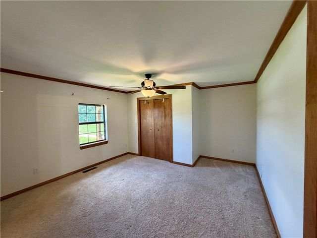 942 Clifty Highway, Rogers, AR 72756