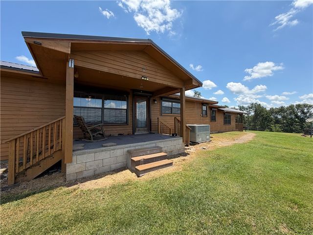 942 Clifty Highway, Rogers, AR 72756