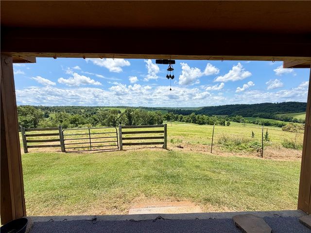 942 Clifty Highway, Rogers, AR 72756
