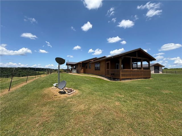 942 Clifty Highway, Rogers, AR 72756