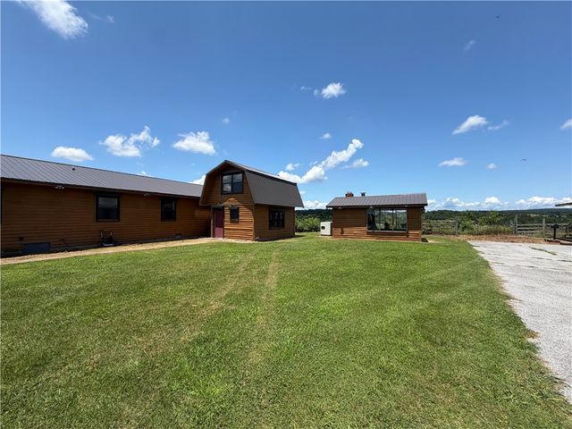 942 Clifty Highway, Rogers, AR 72756