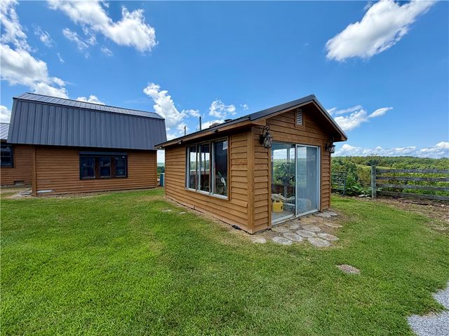 942 Clifty Highway, Rogers, AR 72756