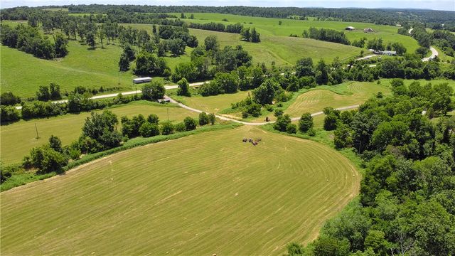 942 Clifty Highway, Rogers, AR 72756
