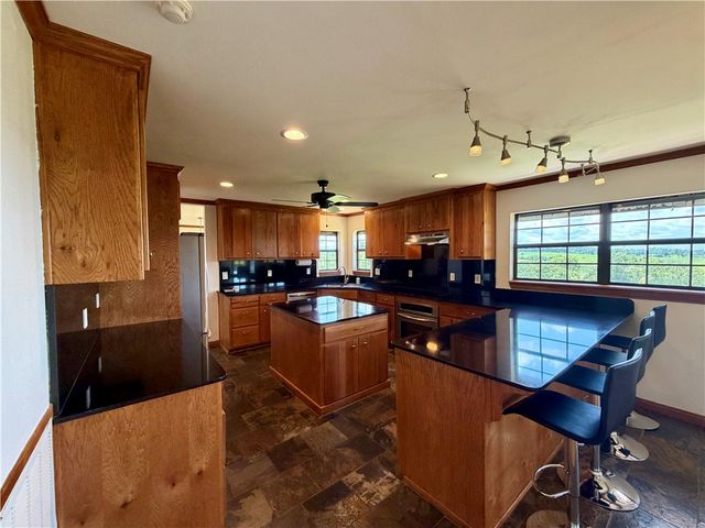 942 Clifty Highway, Rogers, AR 72756
