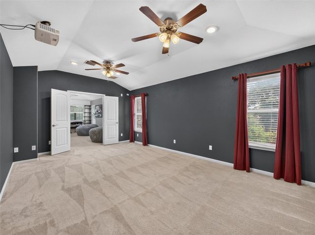 101 Paul Azinger DR, Round Rock, TX 78664