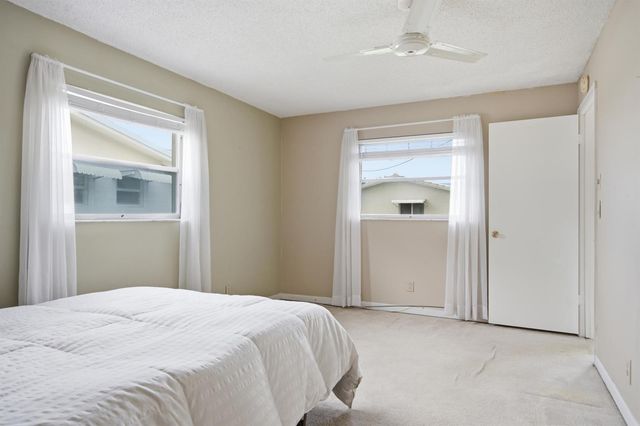 8212 NW 12th Court, Plantation, FL 33322