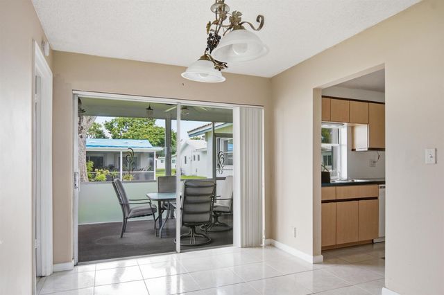 8212 NW 12th Court, Plantation, FL 33322