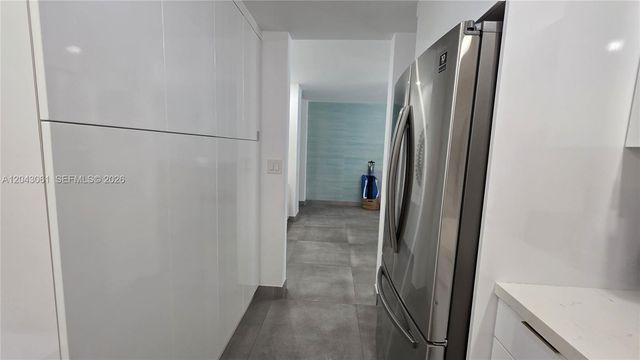 4001 S Ocean Drive 9F, Hollywood, FL 33019