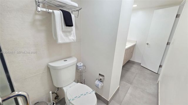 4001 S Ocean Drive 9F, Hollywood, FL 33019