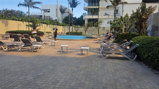 4001 S Ocean Drive 9F, Hollywood, FL 33019