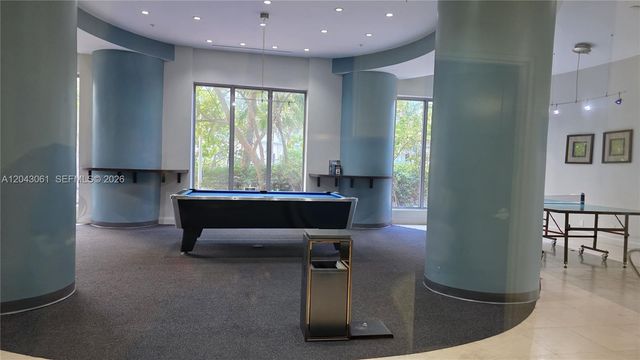 4001 S Ocean Drive 9F, Hollywood, FL 33019